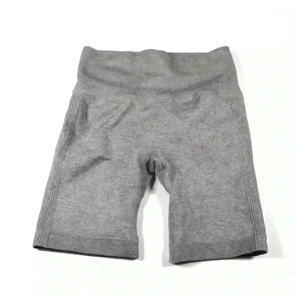 NWOT BUTT LIFT Bicycle Shorts Gray 5.5" Inseam Compression Flattering Women Sz S - Picture 2 of 9